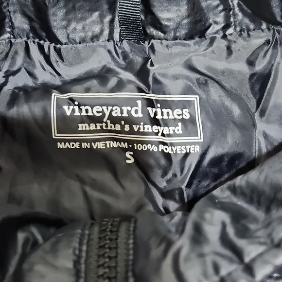 Vineyard Vines Martha Vineyard Black Puffer Vest Jacket Men's Size S Small - Picture 4 of 12
